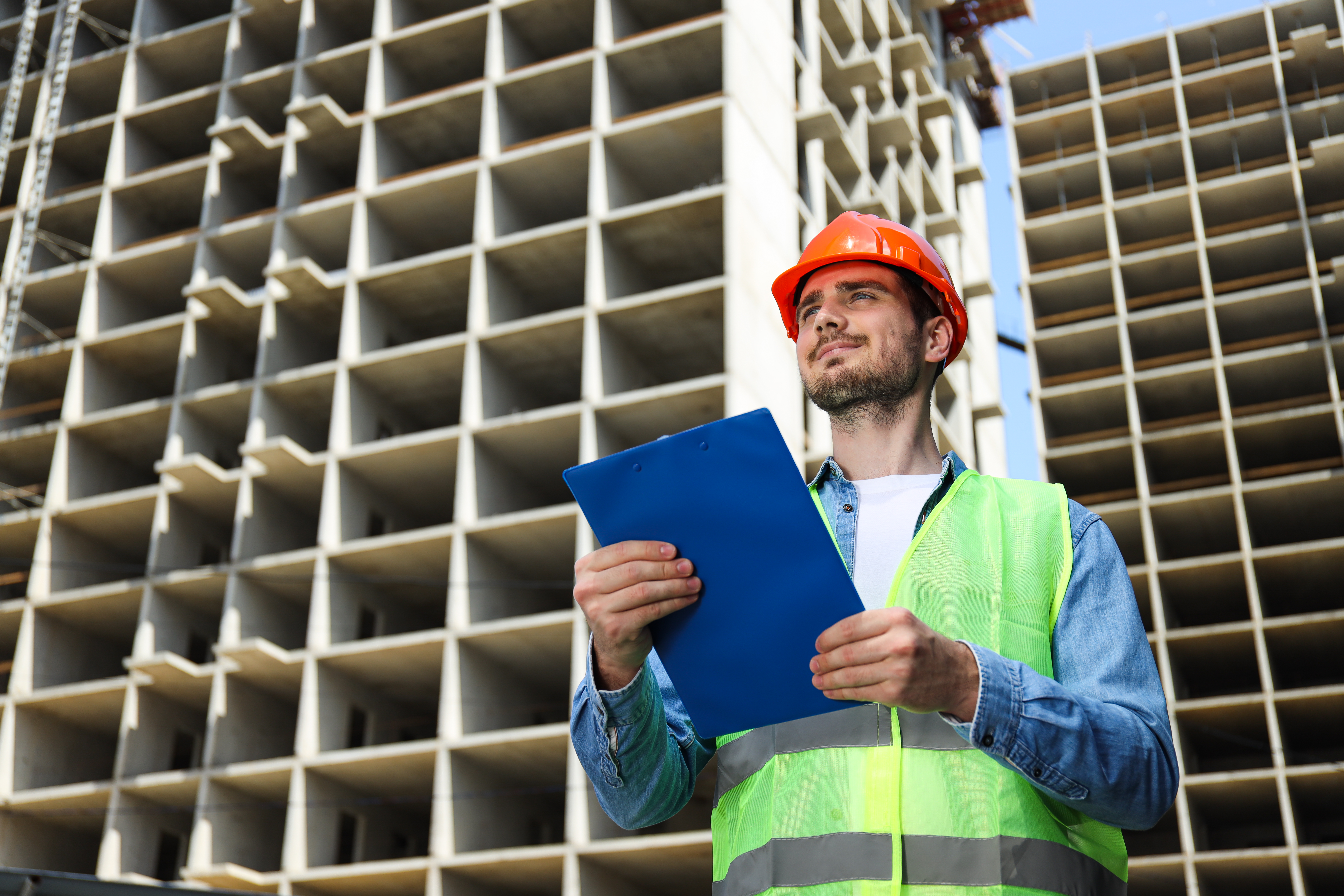 Tecnici della gestione di cantieri edili: i professionisti che trasformano i progetti in opere concrete